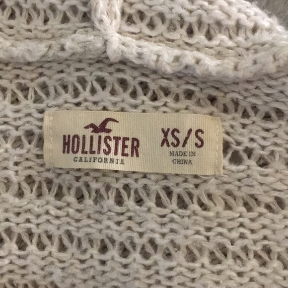 Hollister knit sweater 😍 - Picture 2 of 3